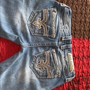 Rock Revivals size 28